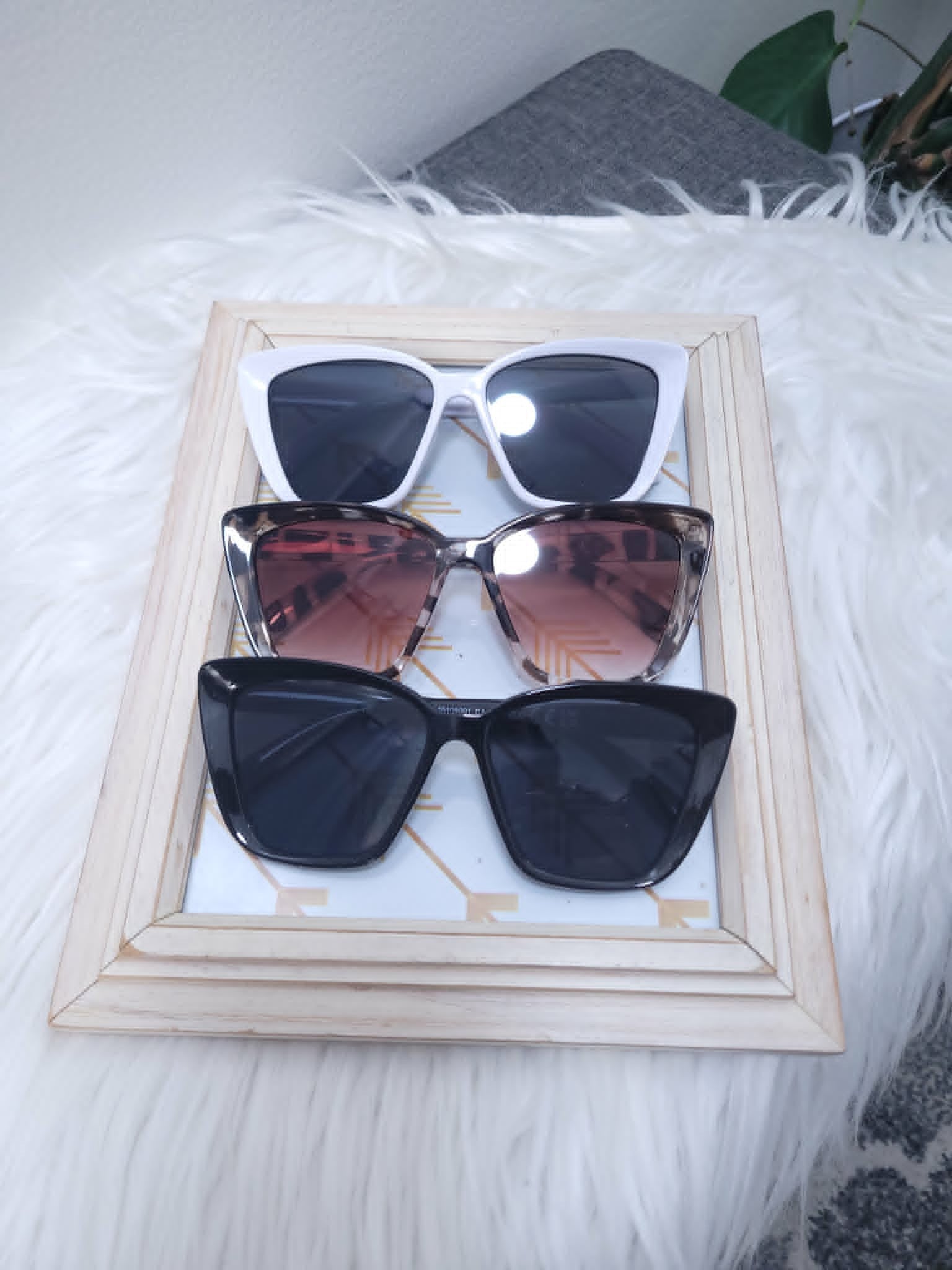 Retro Cat's Eye Sunglasses - Assorted