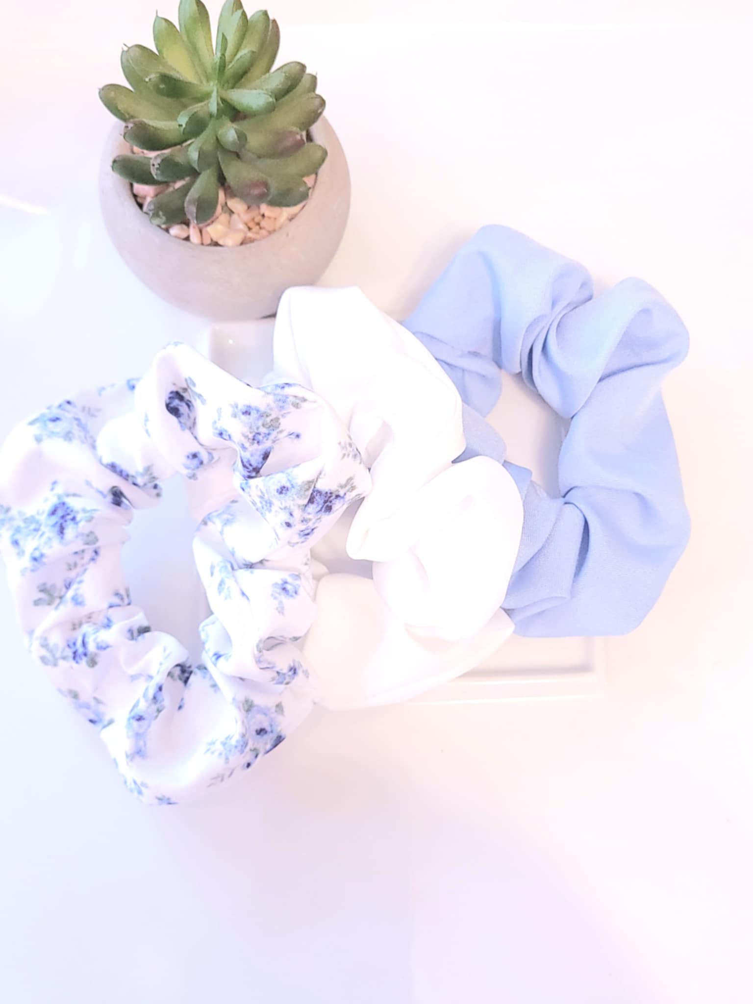 Spring Scrunchies 3pk - Assorted